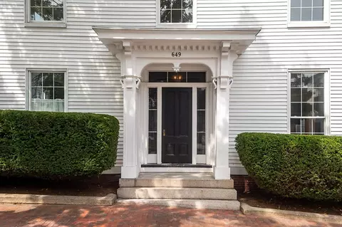 649 State St #C, Portsmouth, NH 03801