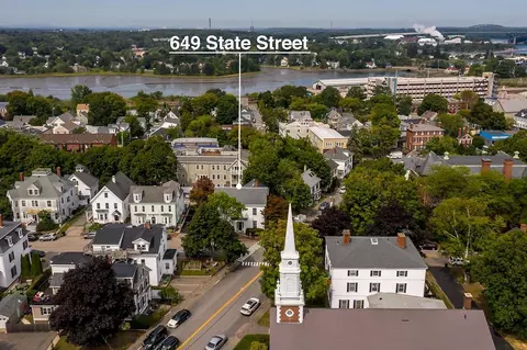649 State St #C, Portsmouth, NH 03801