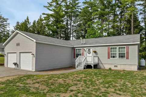 62 Mansfield Woods Way, New Hampton, NH 03256