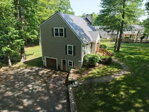 Exterior - 20 Purington Ln, Hampton, NH 03842 photo 3 of 8