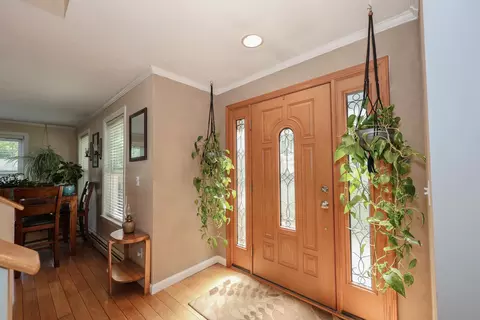 Entry Way - 20 Purington Ln, Hampton, NH 03842 photo 1 of 2