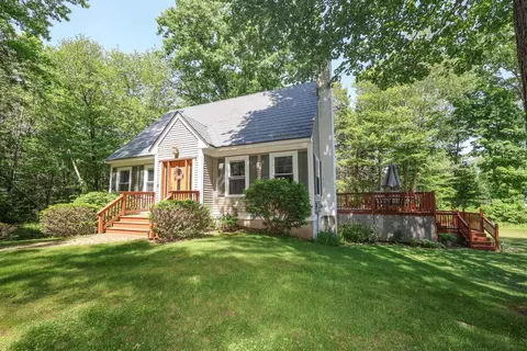 Exterior - 20 Purington Ln, Hampton, NH 03842 photo 2 of 8