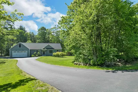 39 Gunstock Hill Rd, Gilford, NH 03249