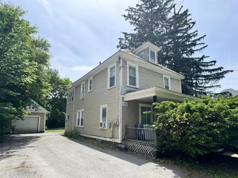 54 Union St, Winooski, VT 05404