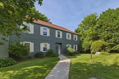 37 Twin Oaks Ter, South Burlington, VT 05403