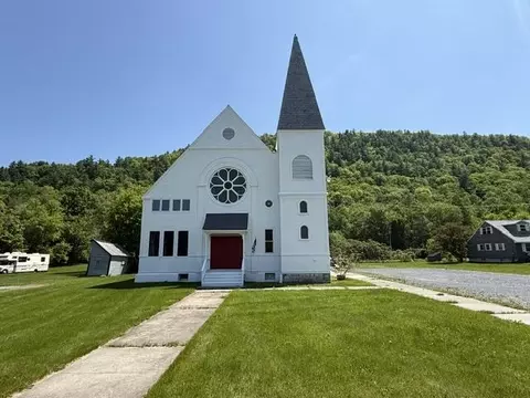 3310 Vt Route 346, Pownal, VT 05261