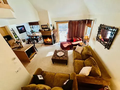 39 Kingswood Rd # B, Dover, VT 05356
