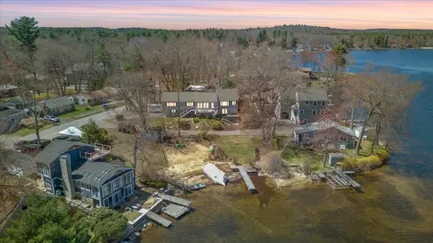 81 Conleys Grove Rd, Derry, NH 03038