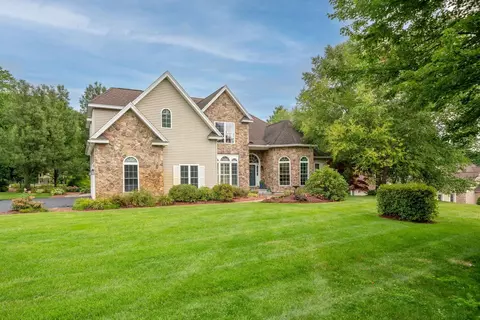 12 Rachel Way, Bedford, NH 03110