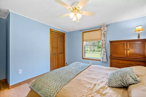 Bedroom - 164 E Hill Rd, Brookfield, VT 05036 photo 6 of 6