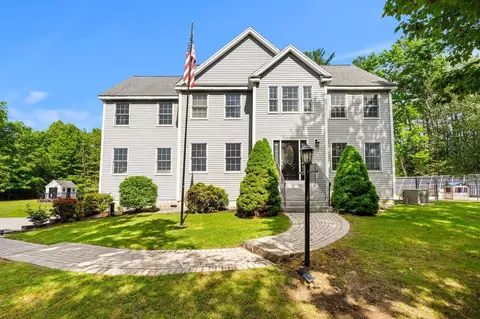24 Fireside Dr, Epping, NH 03042