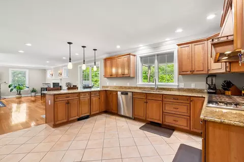 Kitchen - 24 Fireside Dr, Epping, NH 03042 photo 1 of 6