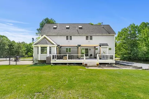 Exterior - 24 Fireside Dr, Epping, NH 03042 photo 6 of 8