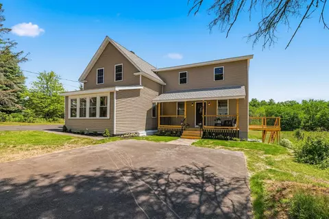 25 Mill St, Epping, NH 03042
