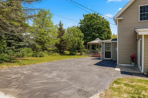 Exterior - 25 Mill St, Epping, NH 03042 photo 11 of 12