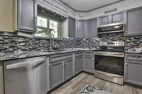 2 Dove St, Boscawen, NH 03303
