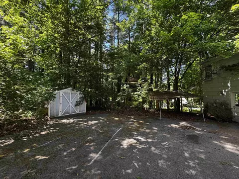 Exterior - 142 Pine Cir, Bennington, VT 05201 photo 10 of 17
