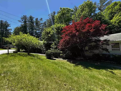 Exterior - 142 Pine Cir, Bennington, VT 05201 photo 4 of 17