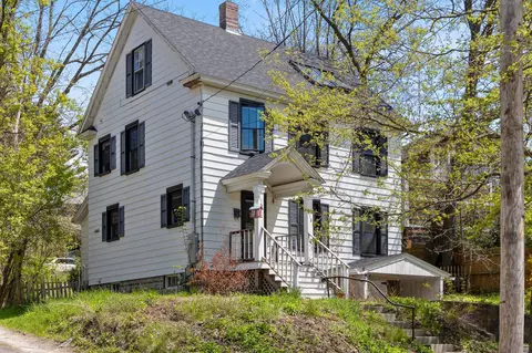 418 Saint Paul St, Burlington, VT 05401
