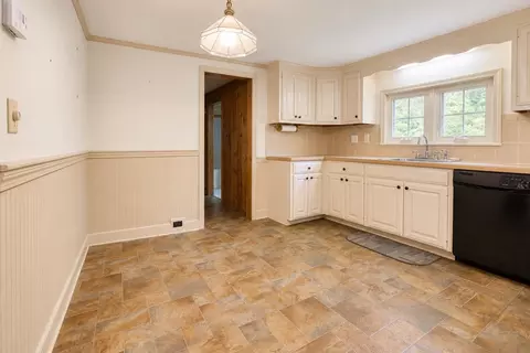 Kitchen - 160 Browns Ridge Rd, Ossipee, NH 03864 photo 4 of 5