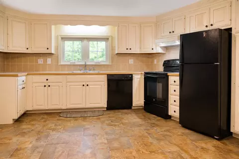 Kitchen - 160 Browns Ridge Rd, Ossipee, NH 03864 photo 2 of 5
