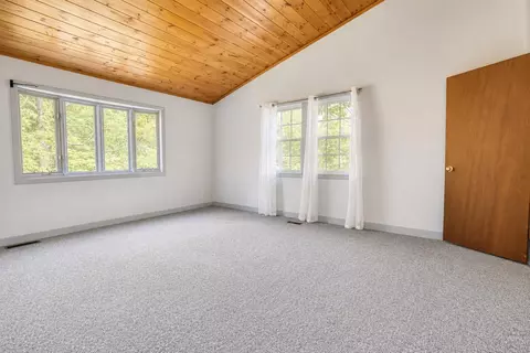 Bedroom - 160 Browns Ridge Rd, Ossipee, NH 03864 photo 2 of 5