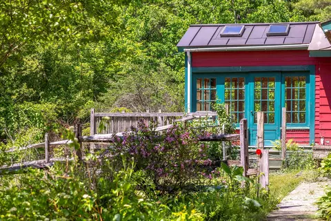 1111 Old Depot Rd, Shaftsbury, VT 05262