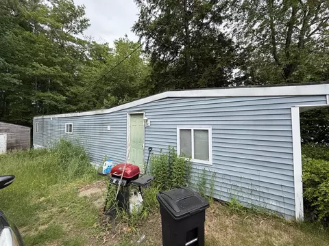 7 Monroe Ave, Allenstown, NH 03275