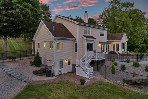 75 Long Pond Rd, Dunbarton, NH 03046