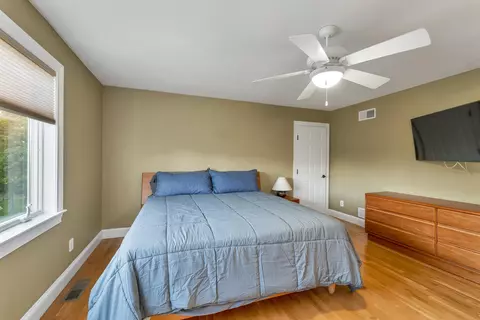 Bedroom - 75 Long Pond Rd, Dunbarton, NH 03046 photo 5 of 12