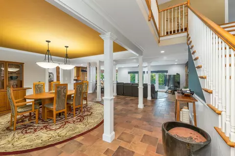 Entry Way - 75 Long Pond Rd, Dunbarton, NH 03046 photo 4 of 6