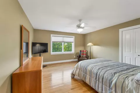 Bedroom - 75 Long Pond Rd, Dunbarton, NH 03046 photo 7 of 12