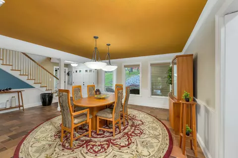 Dining - 75 Long Pond Rd, Dunbarton, NH 03046 photo 3 of 6