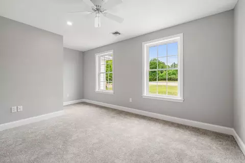 Bedroom - 5 Violette Dr # B, Epping, NH 03042 photo 3 of 5