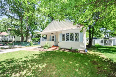 24 Gorham St, Manchester, NH 03102