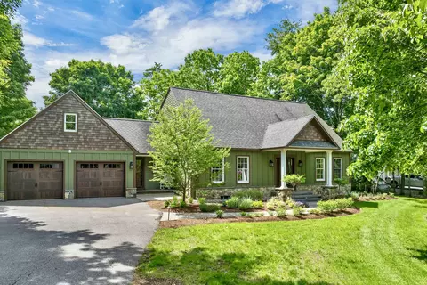 17 Bentley Rd, Moultonborough, NH 03254