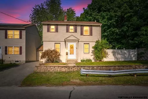 14 9th St, Nashua, NH 03060