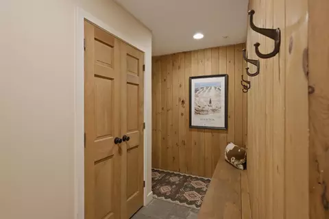 Entry Way - 85 E Birch Rd #2, Stratton, VT 05155 photo 1 of 2