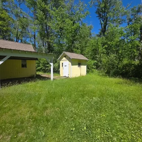Exterior - 18 Gorham Dr, Dunbarton, NH 03046 photo 7 of 10