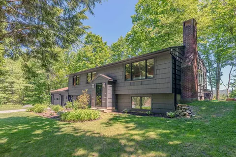 144 Oak Knoll Rd, Arlington, VT 05250