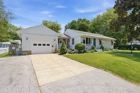 51 Kilby St, Manchester, NH 03103