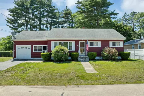21 Acton St, Nashua, NH 03060