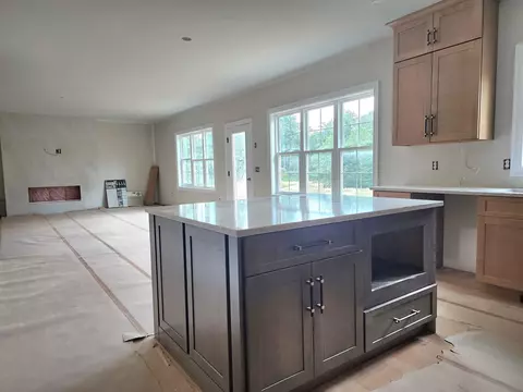 Kitchen - 2 Campbell Way, Windham, NH 03087 photo 4 of 4