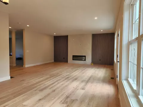 Living - 2 Campbell Way, Windham, NH 03087 photo 3 of 8