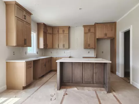 Kitchen - 2 Campbell Way, Windham, NH 03087 photo 2 of 4