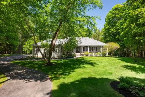 33 Buck Dr, Eliot, ME 03903