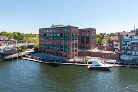 1 Harbour Pl #4F, Portsmouth, NH 03801