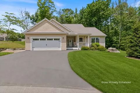 25 Ridgeview Dr, Candia, NH 03034