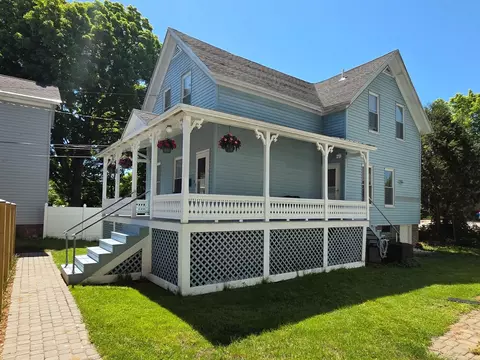 5 12 Lyndon St, Concord, NH 03301