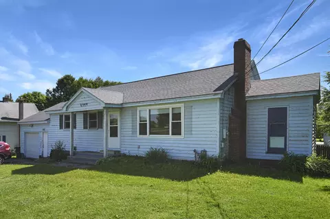 5747 Shelburne Rd, Shelburne, VT 05482